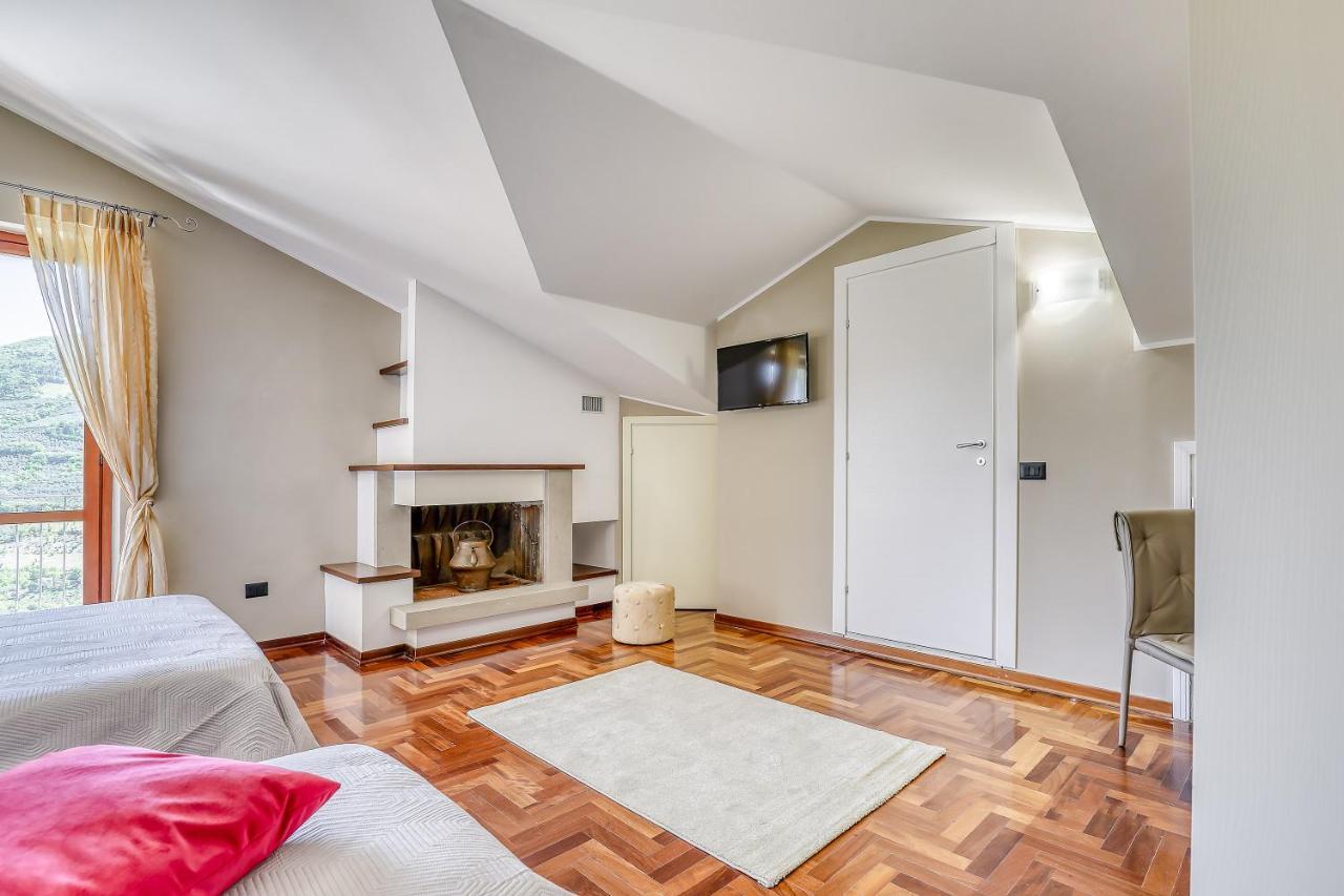 Hotel Villa De Santis Montefranco Exteriér fotografie